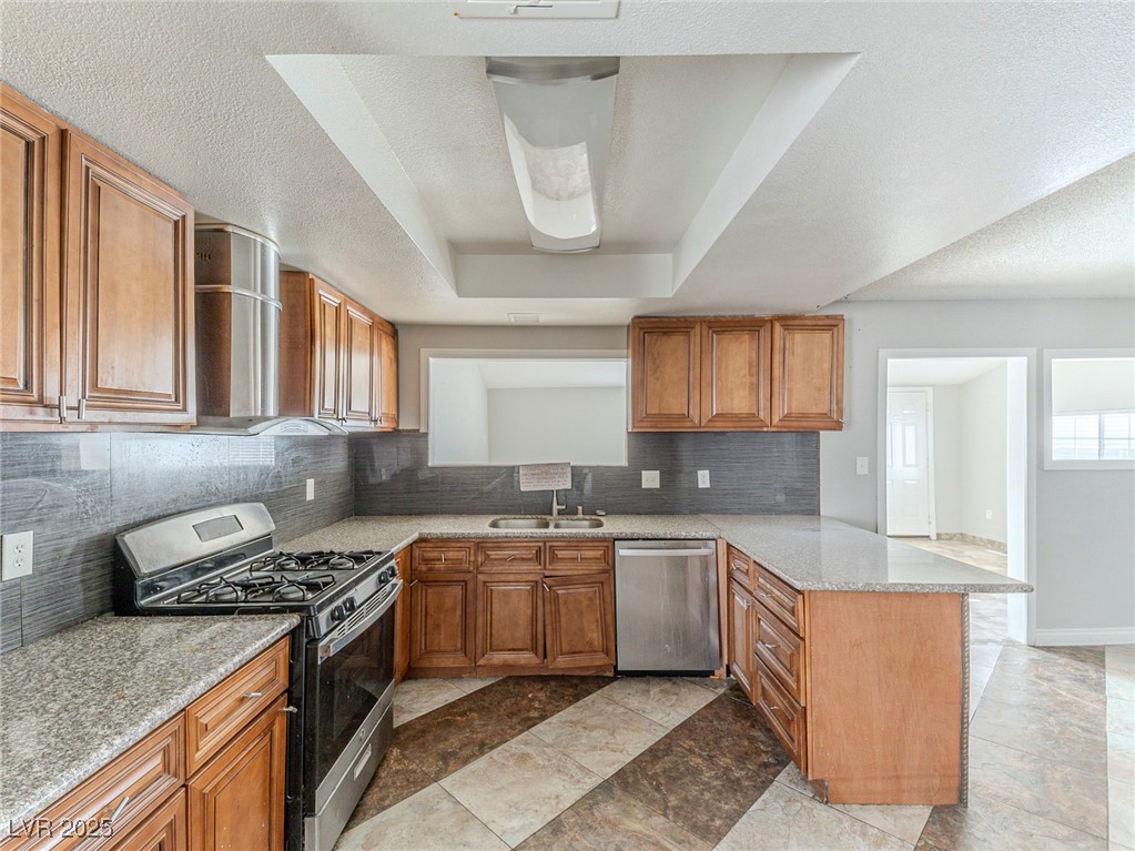 1671 Sandalwood Lane