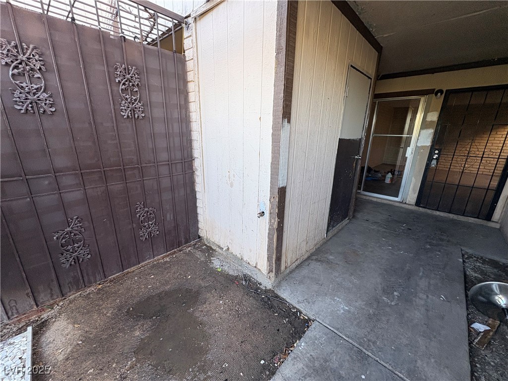 3016 Saint George Street E