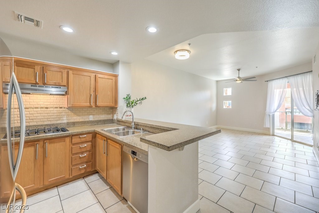 91 East Agate Avenue 401
