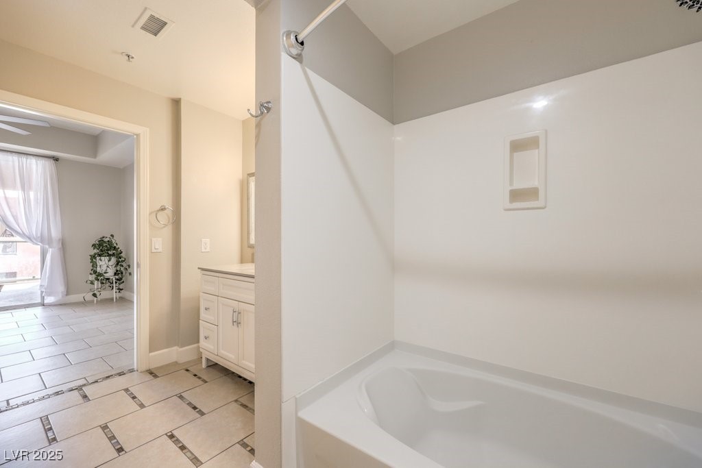 91 East Agate Avenue 401
