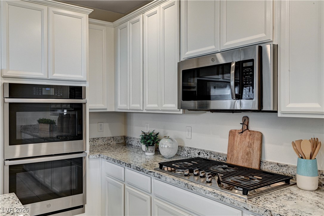 712 Rogue Wave Street