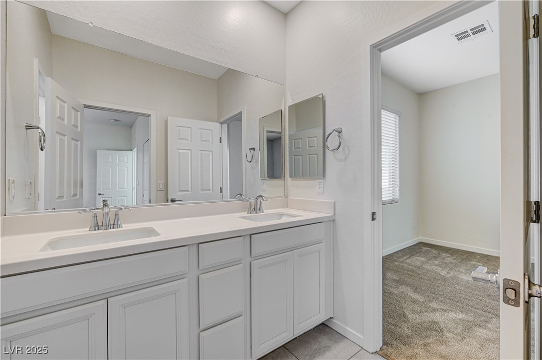 712 Rogue Wave Street