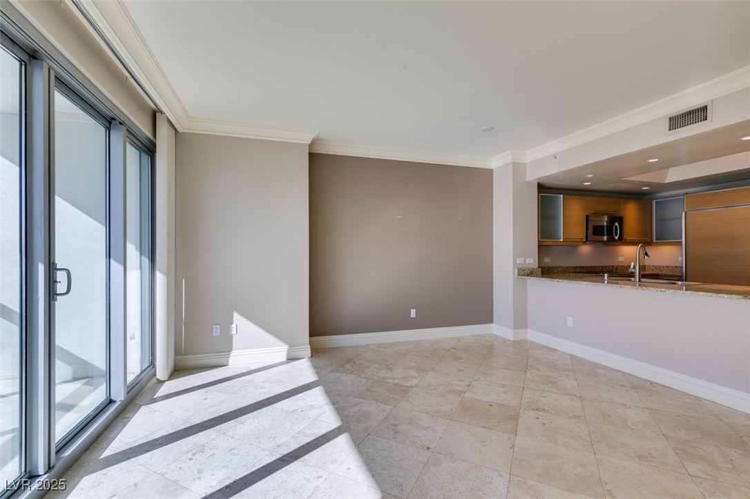 222 KAREN Avenue 1604