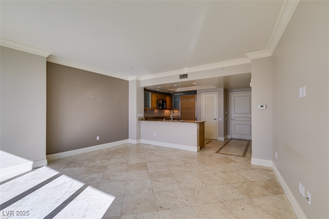 222 KAREN Avenue 1604