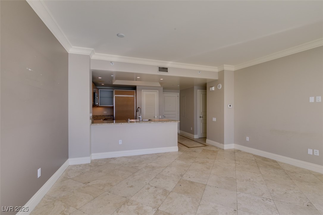 222 KAREN Avenue 1604