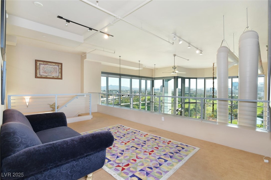 360 East Desert Inn Road 1201