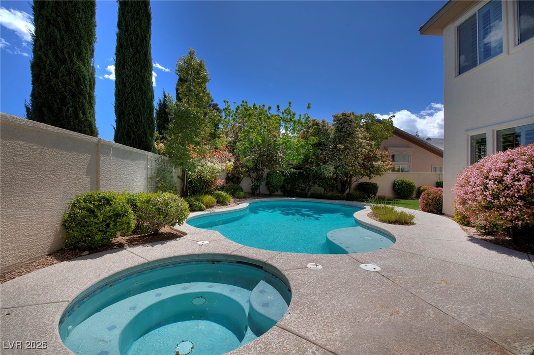 300 WINDFAIR Court