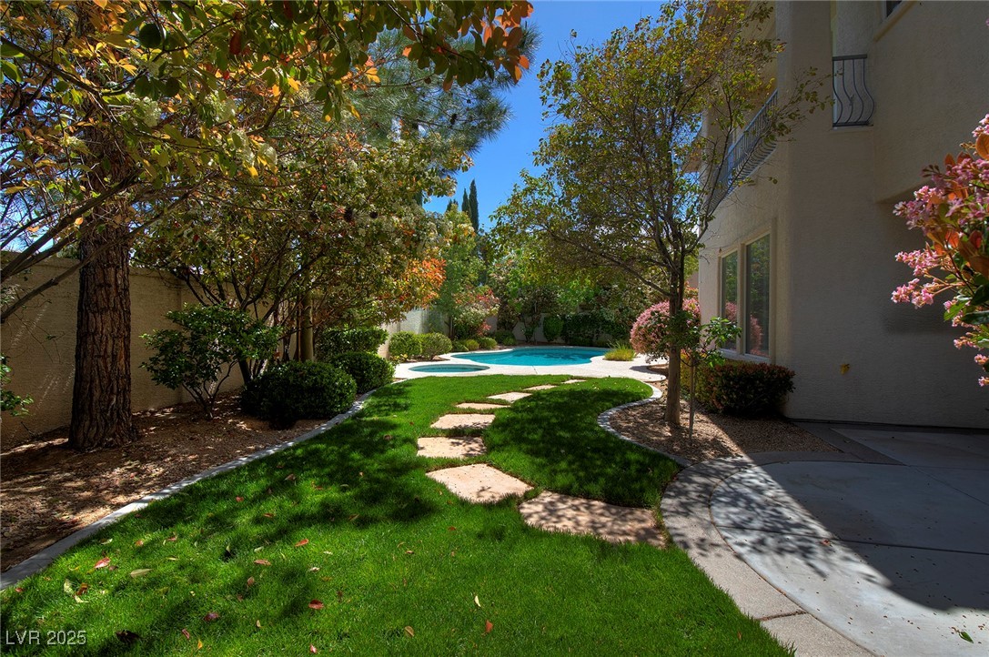 300 WINDFAIR Court