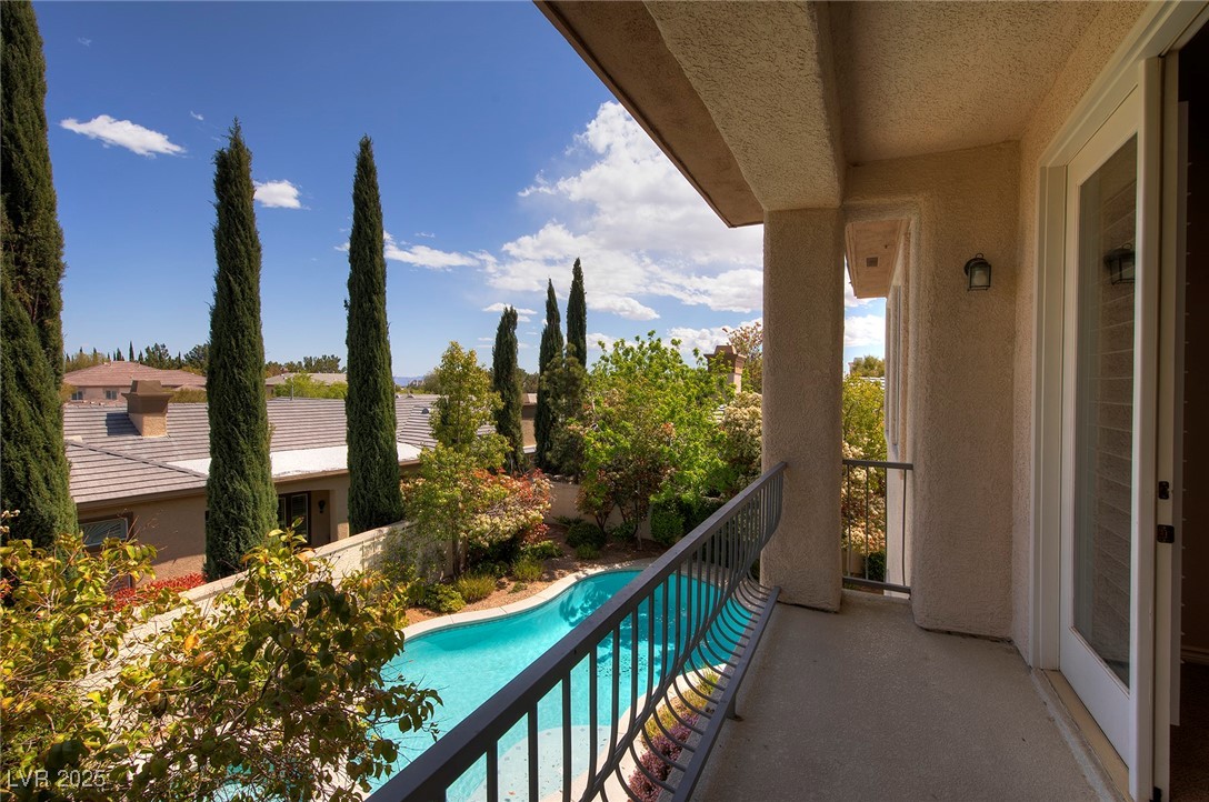 300 WINDFAIR Court