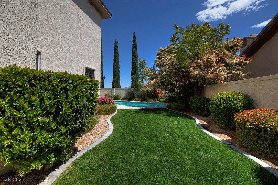 300 WINDFAIR Court