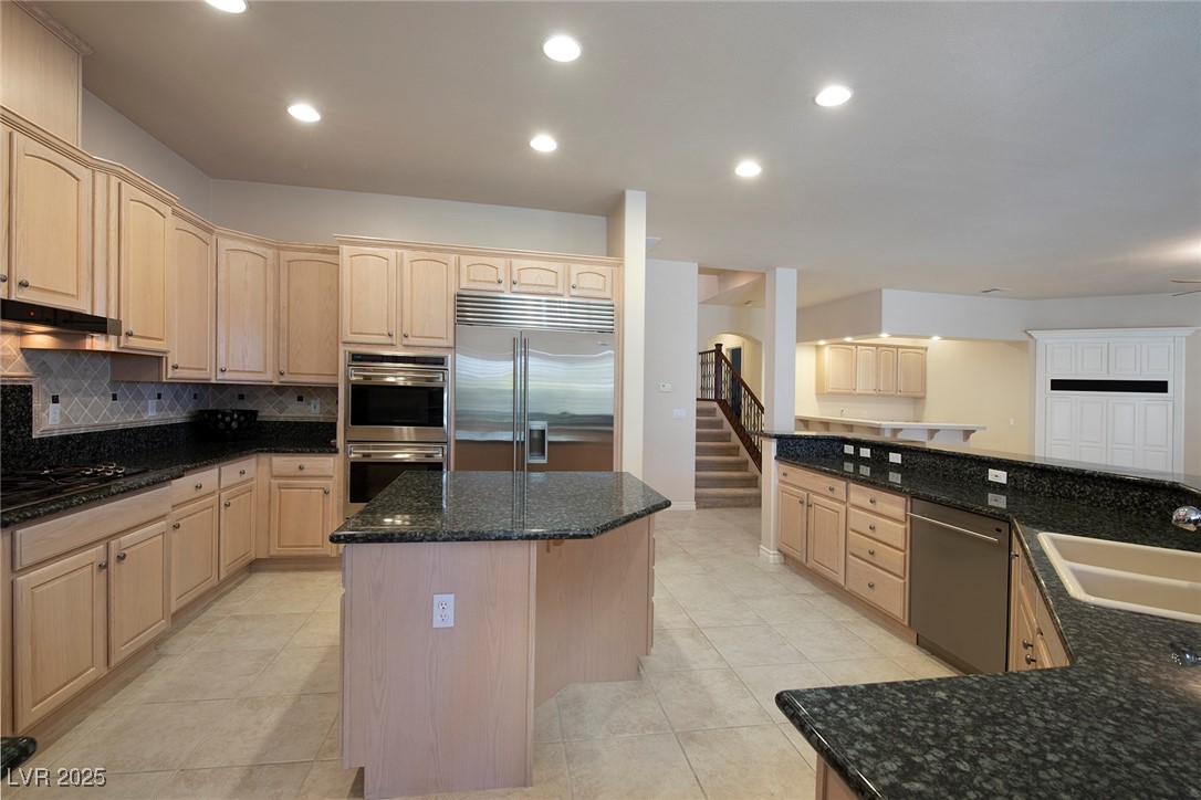 300 WINDFAIR Court