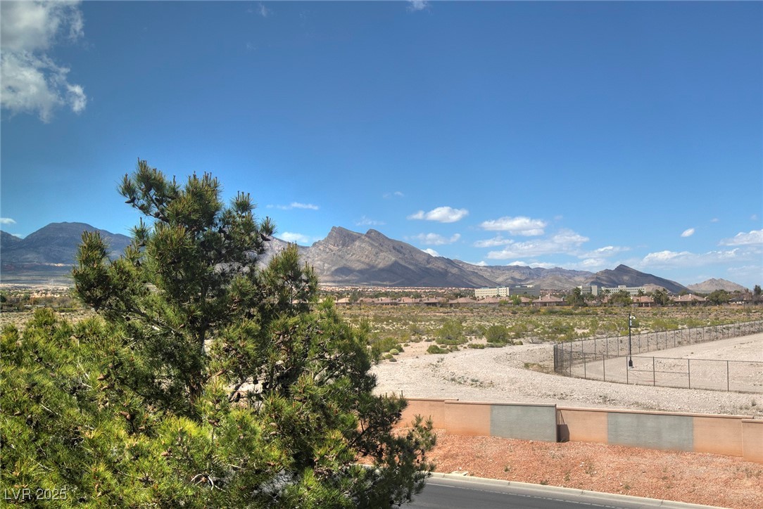 300 WINDFAIR Court