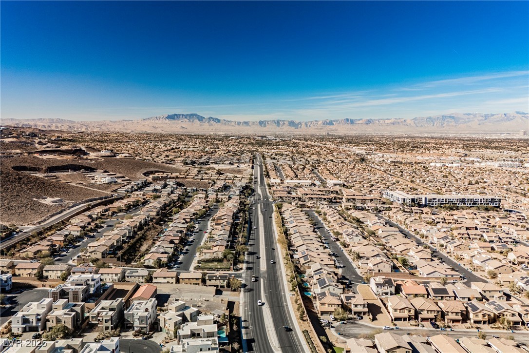 816 Loch Katrine Avenue