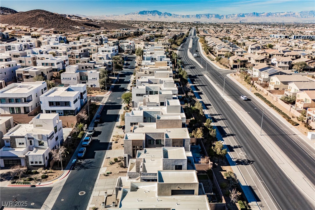 816 Loch Katrine Avenue