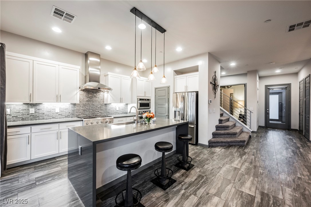 816 Loch Katrine Avenue