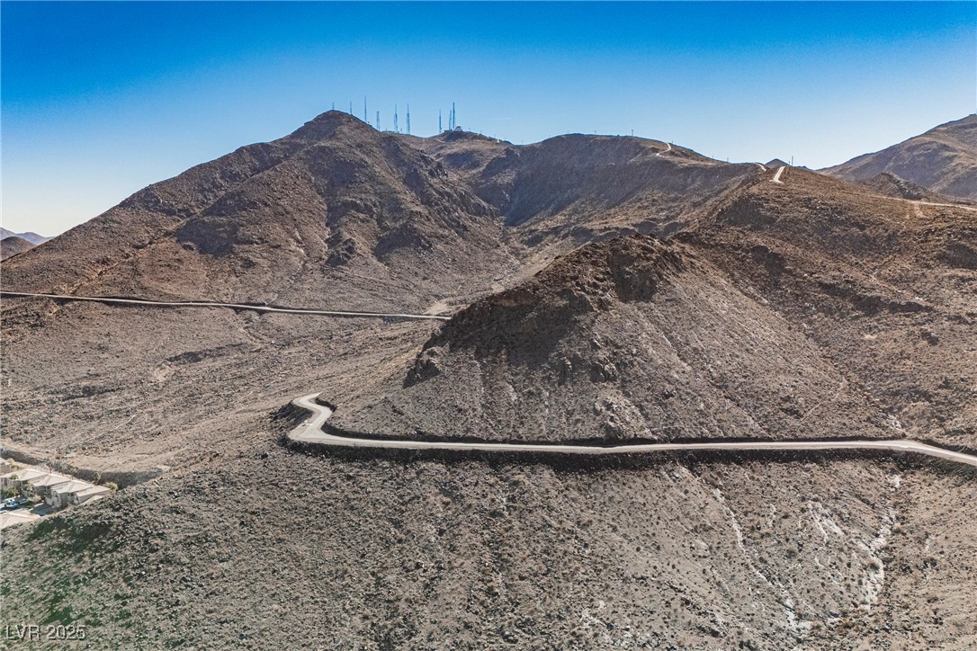 816 Loch Katrine Avenue