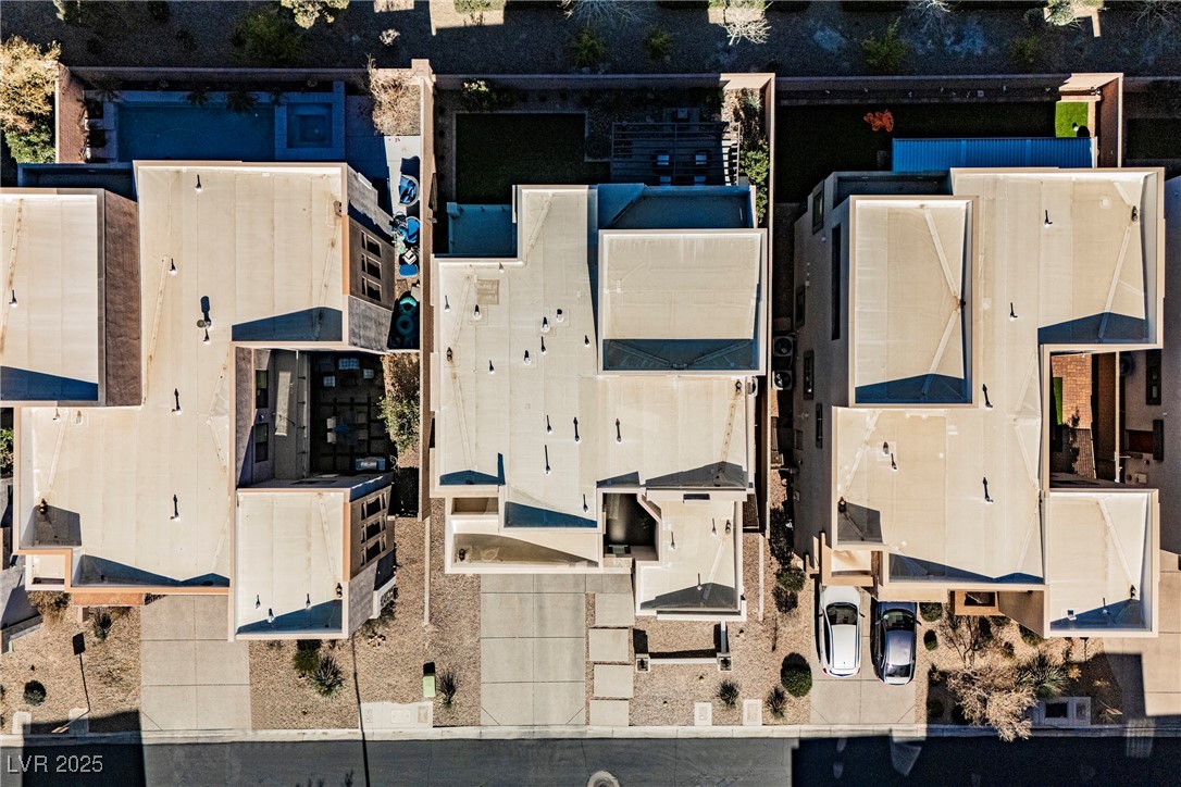 816 Loch Katrine Avenue