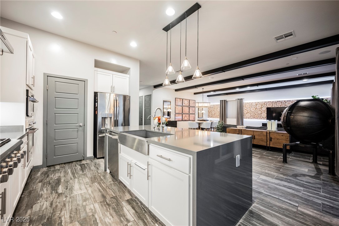 816 Loch Katrine Avenue