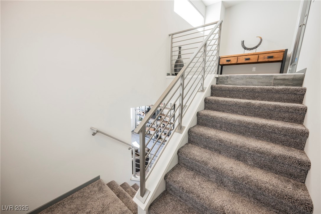 816 Loch Katrine Avenue