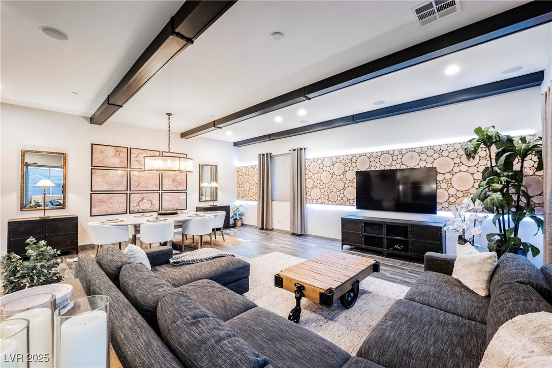 816 Loch Katrine Avenue