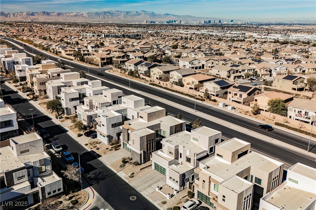 816 Loch Katrine Avenue