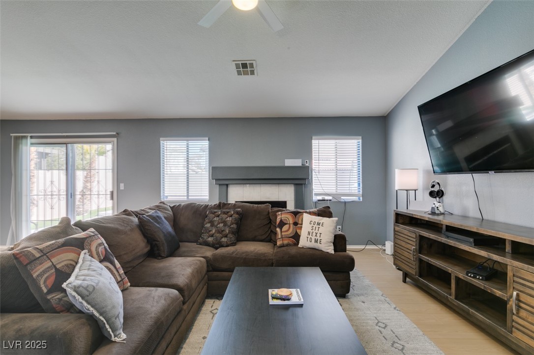 5524 Desert Valley Drive