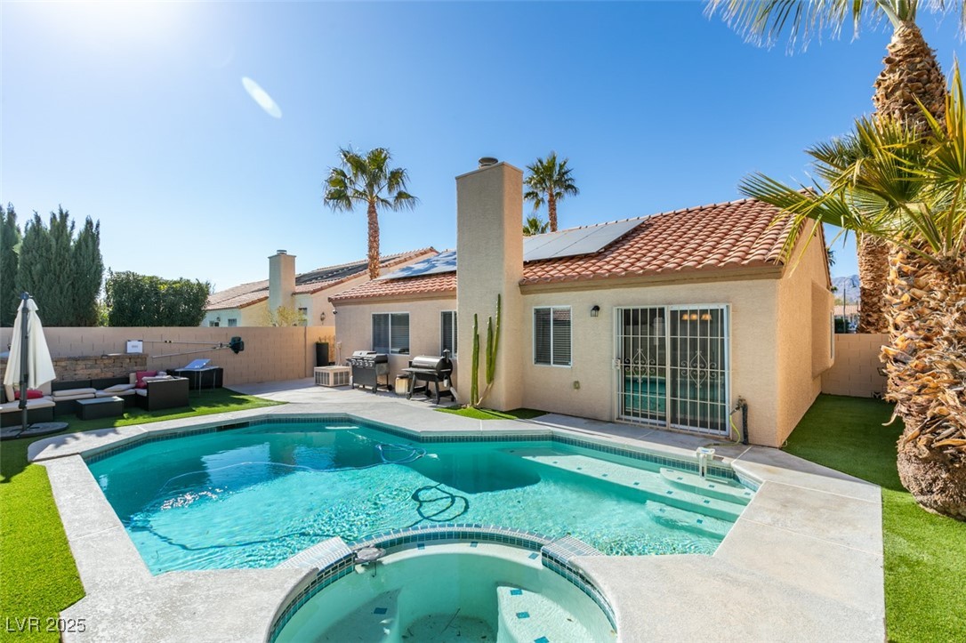 5524 Desert Valley Drive