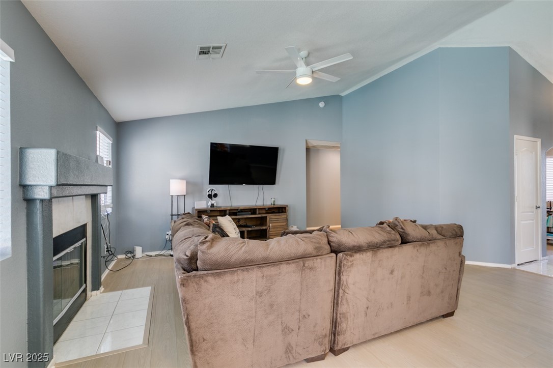 5524 Desert Valley Drive