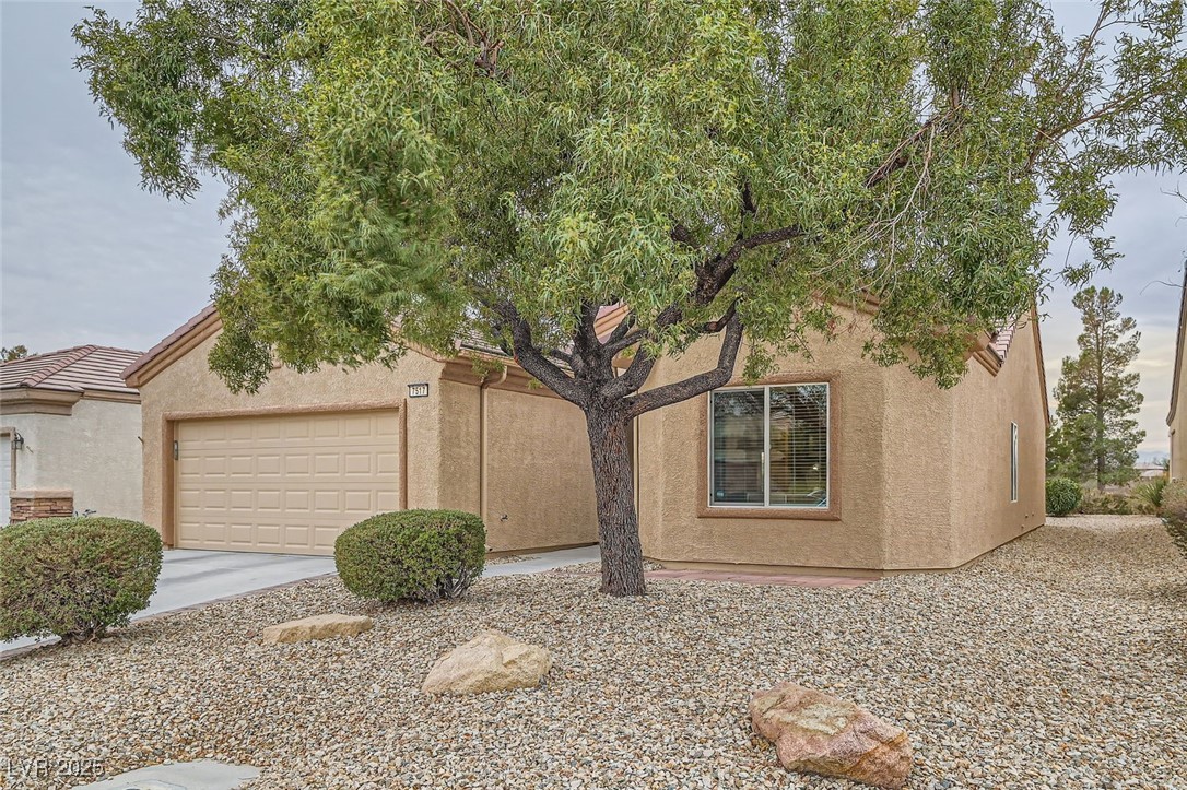 7517 Lintwhite Street