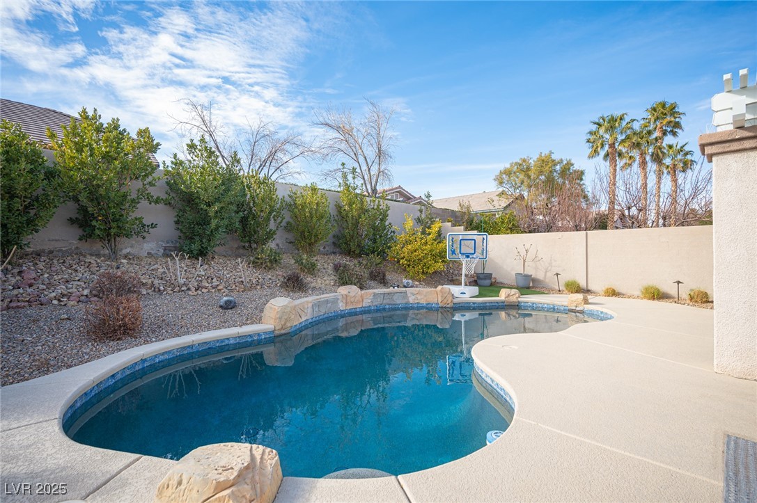 1901 Shady Elm Street