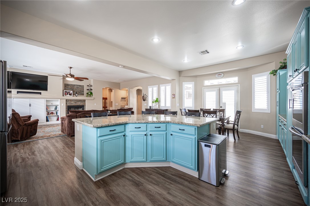 1901 Shady Elm Street