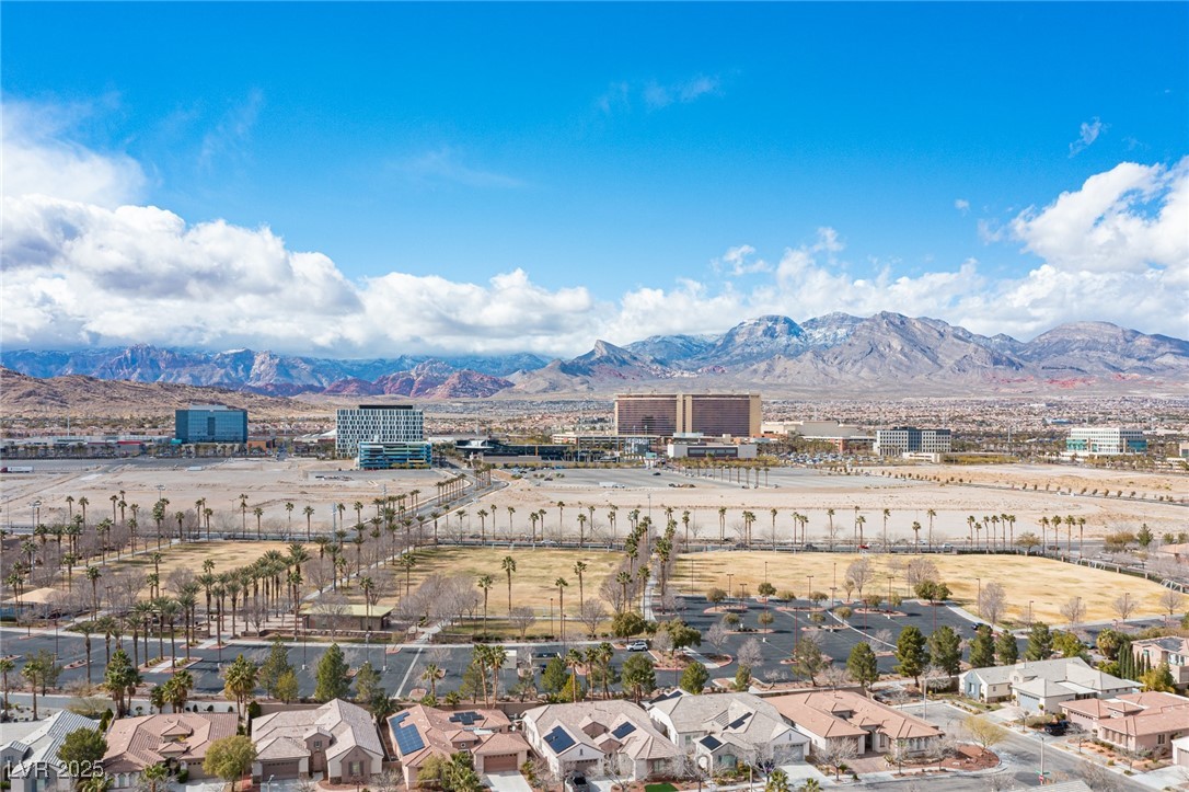 1901 Shady Elm Street