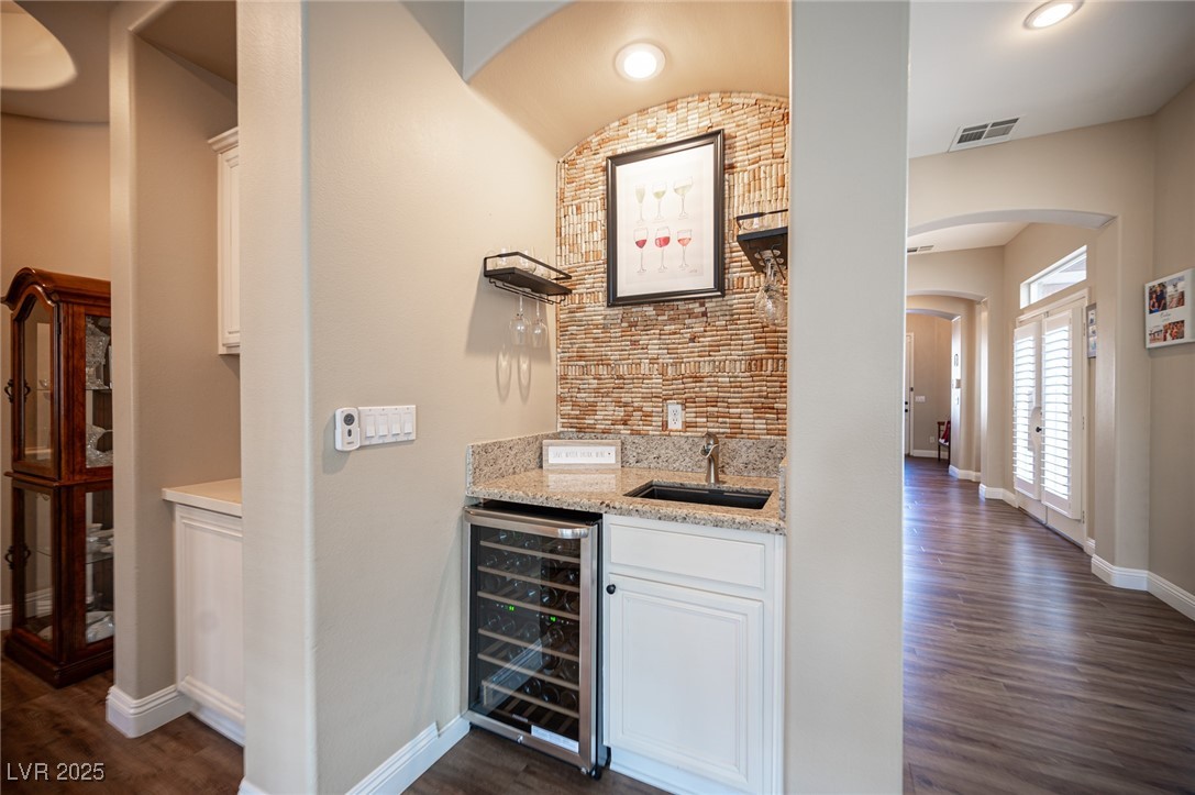 1901 Shady Elm Street