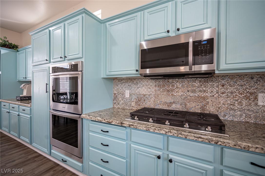 1901 Shady Elm Street