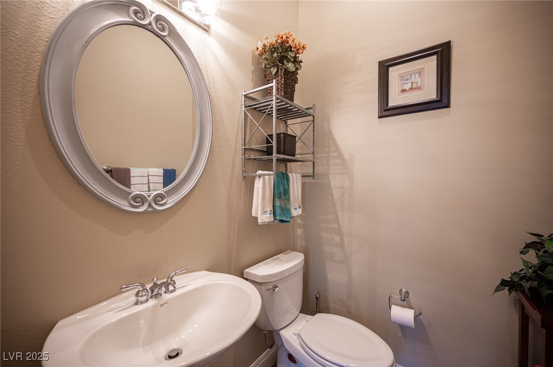 1901 Shady Elm Street