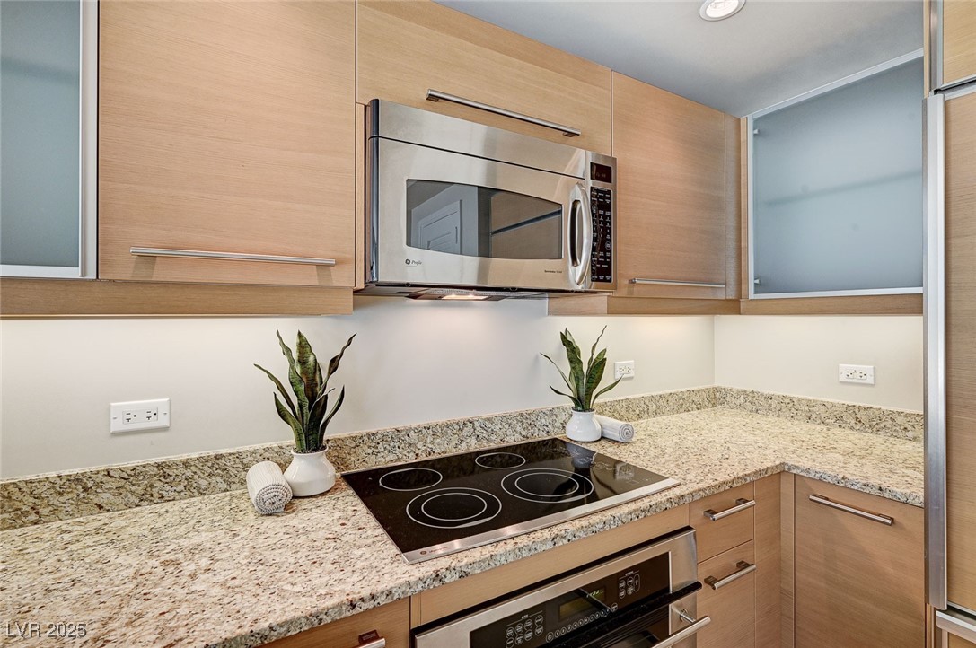 222 Karen Avenue 705
