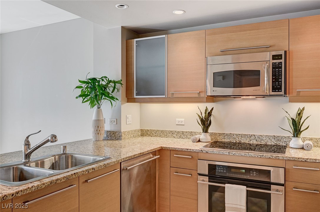 222 Karen Avenue 705