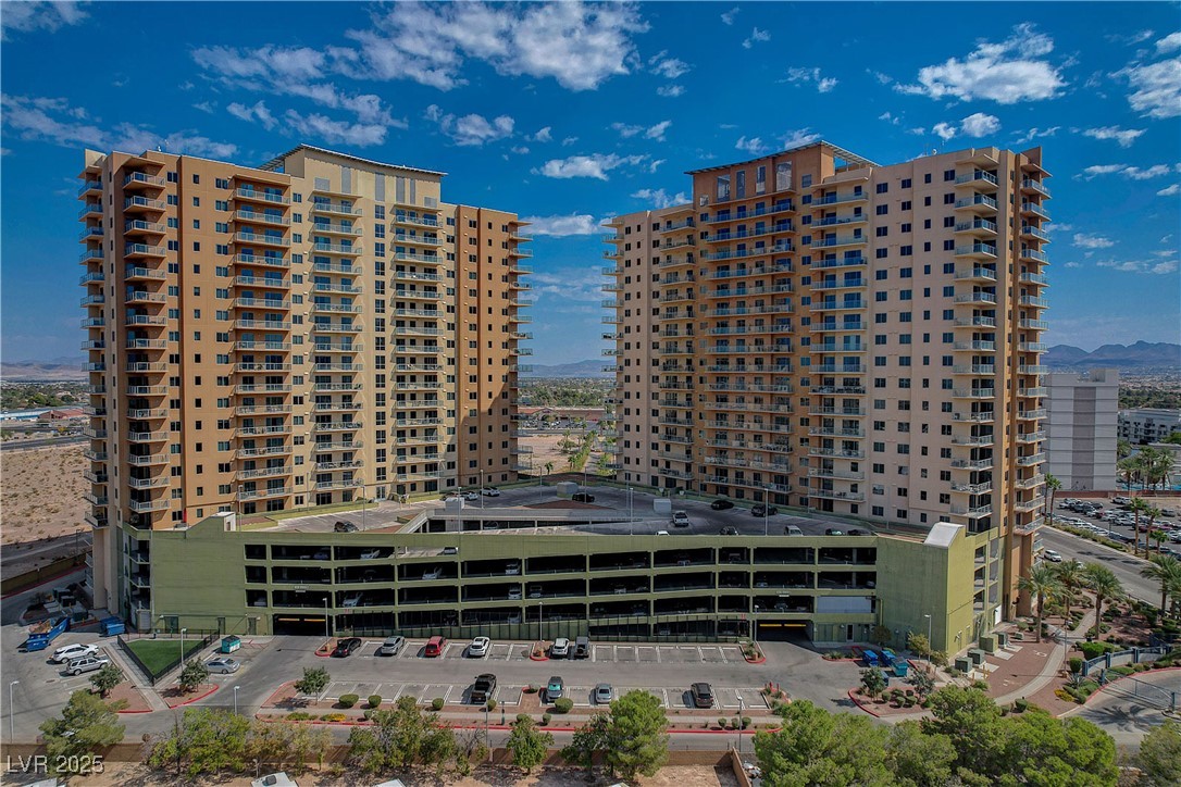 8255 Las Vegas Boulevard 1615