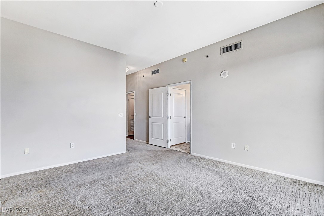 8255 Las Vegas Boulevard 1615
