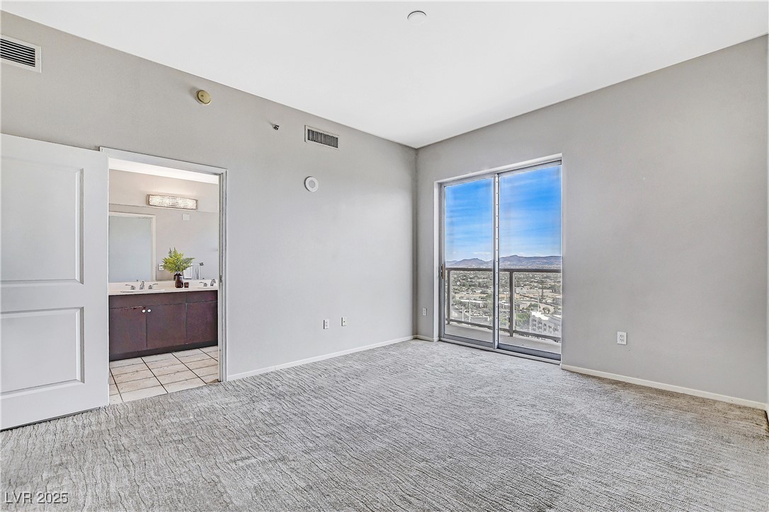 8255 Las Vegas Boulevard 1615
