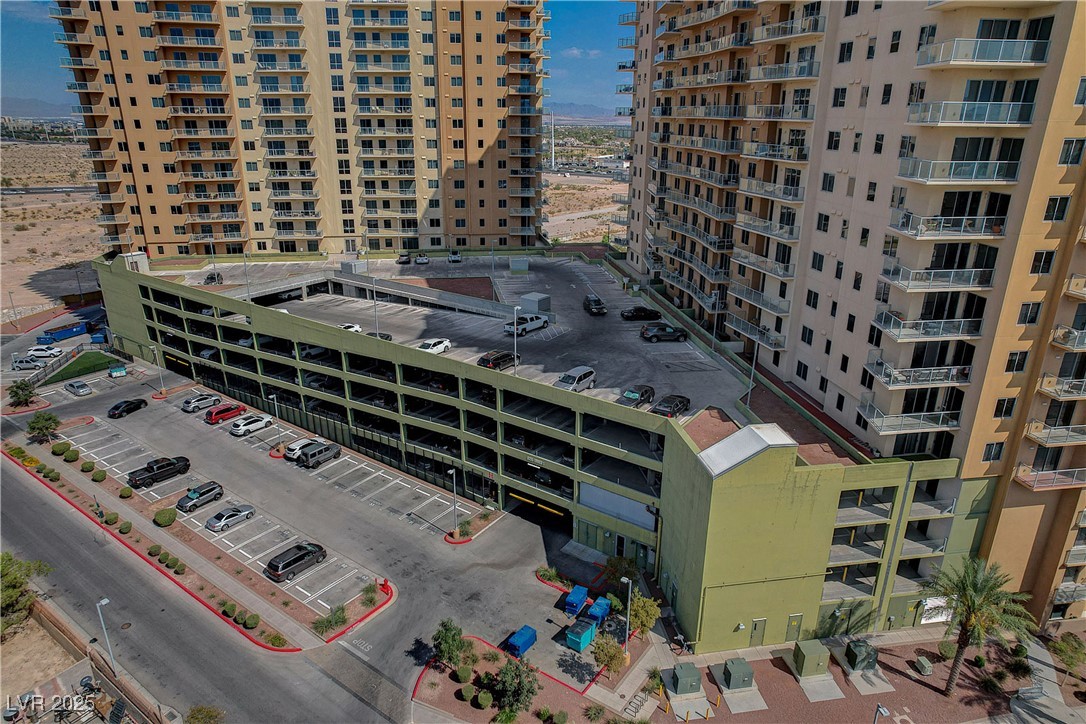 8255 Las Vegas Boulevard 1615