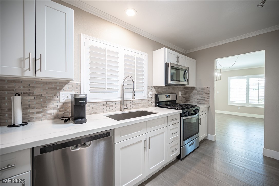 10121 Hemet Drive