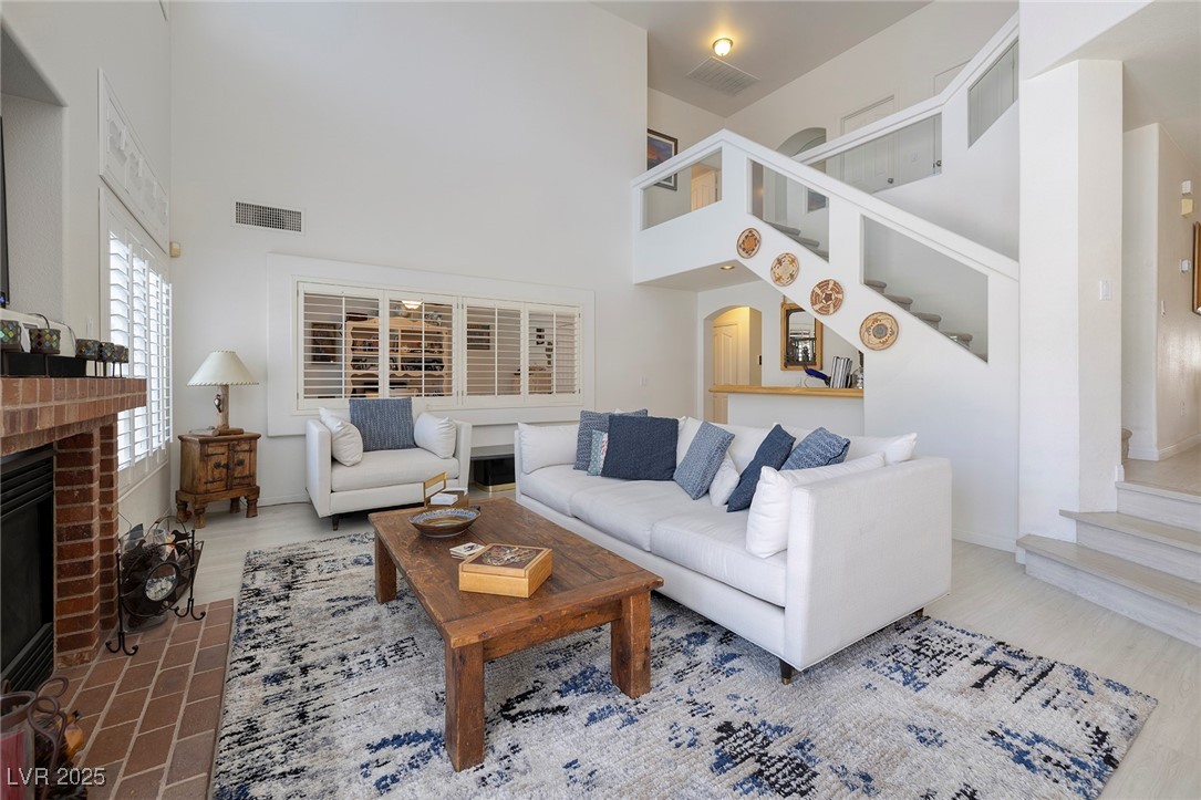 13 White Tail Court