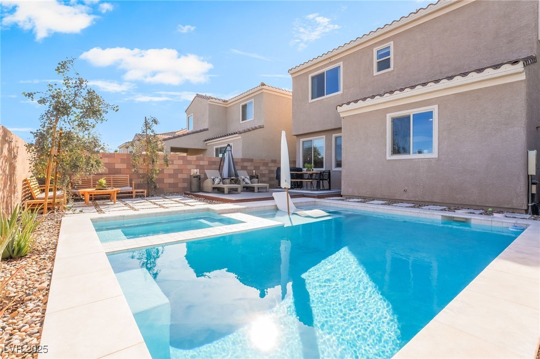 1004 Cetona Court