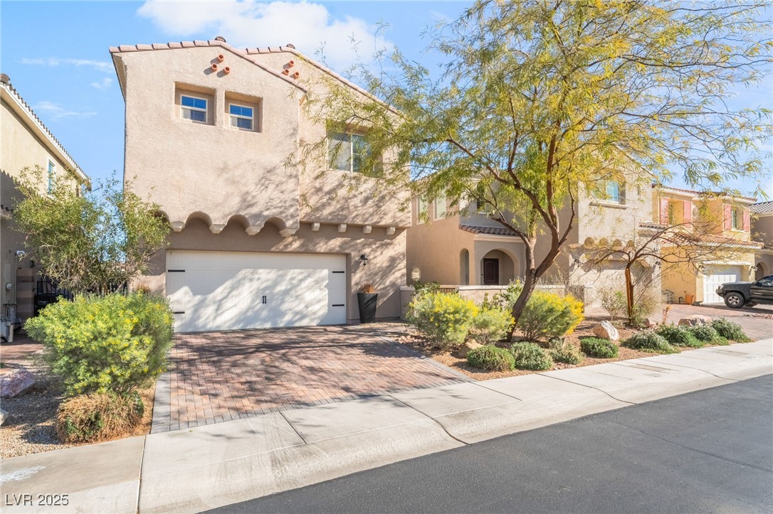 1004 Cetona Court