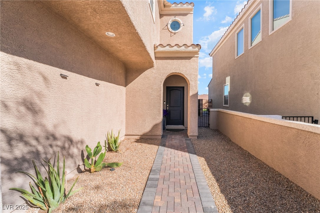 1004 Cetona Court