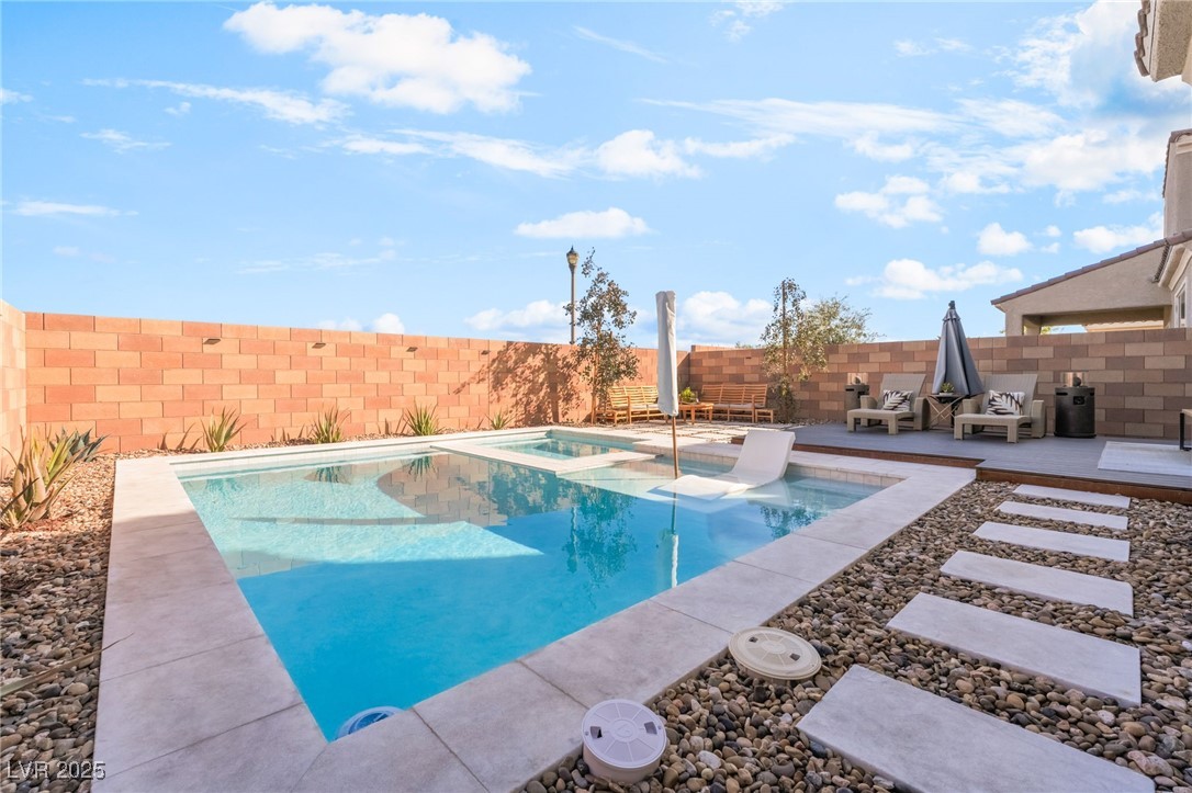 1004 Cetona Court