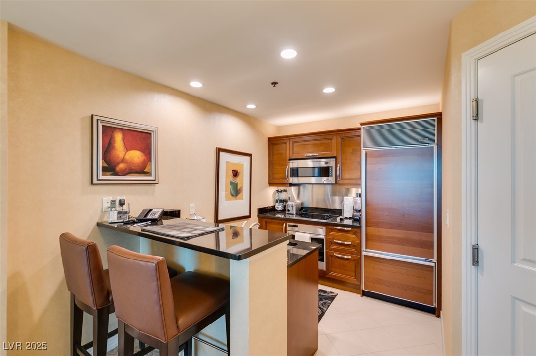 145 East HARMON Avenue 1202