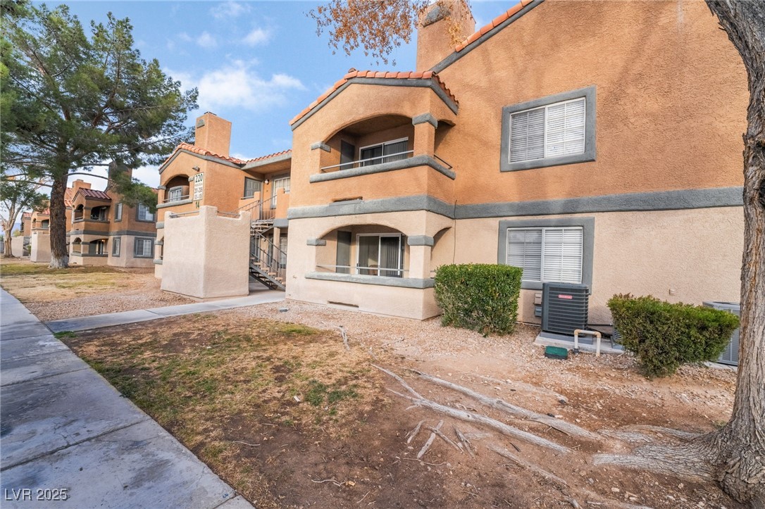 220 Mission Catalina Lane 202