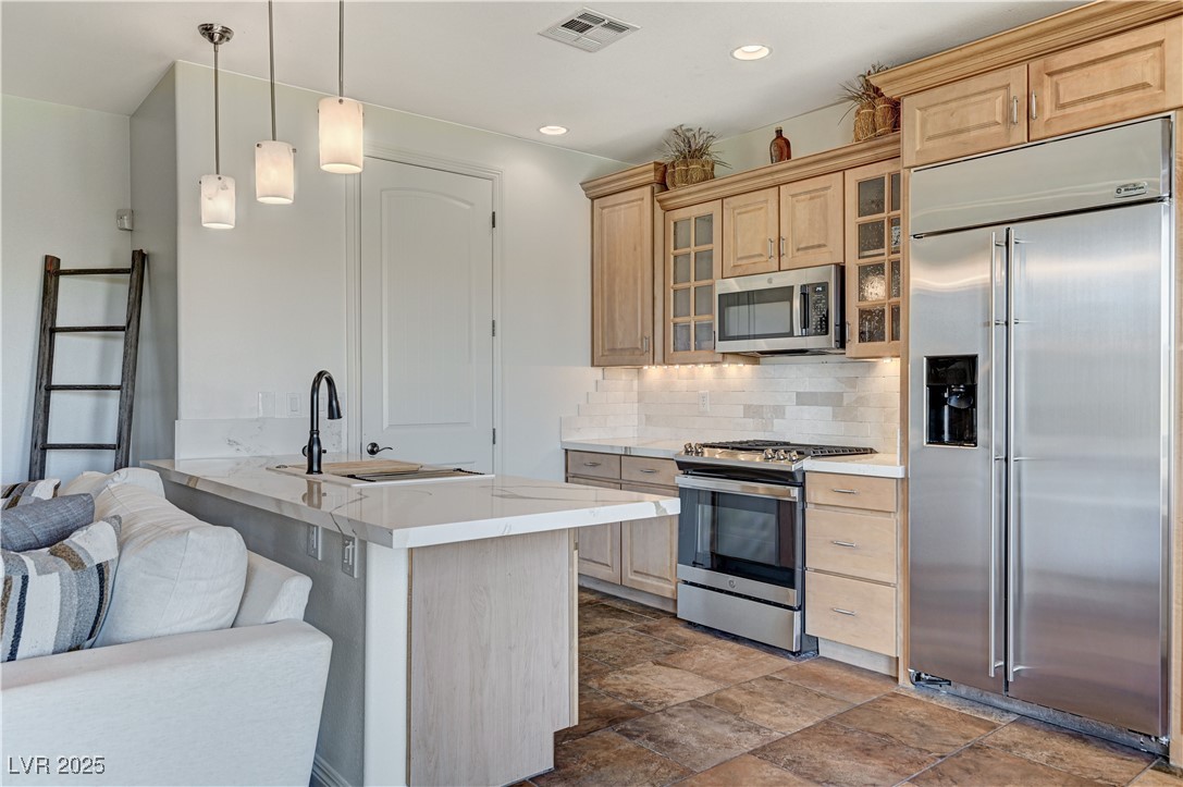 1150 Calcione Drive